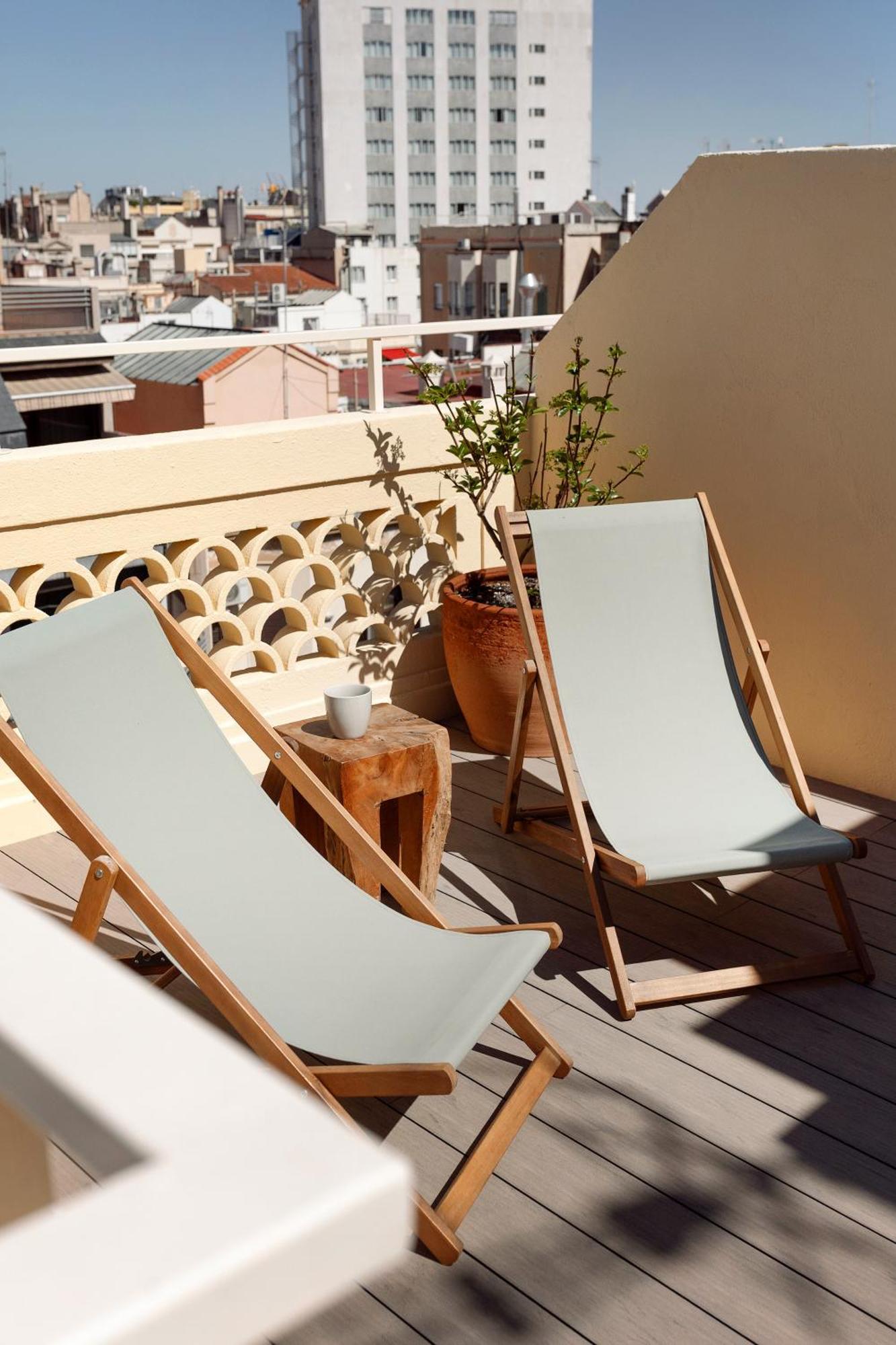 C211 Barcelona Apartments Екстер'єр фото