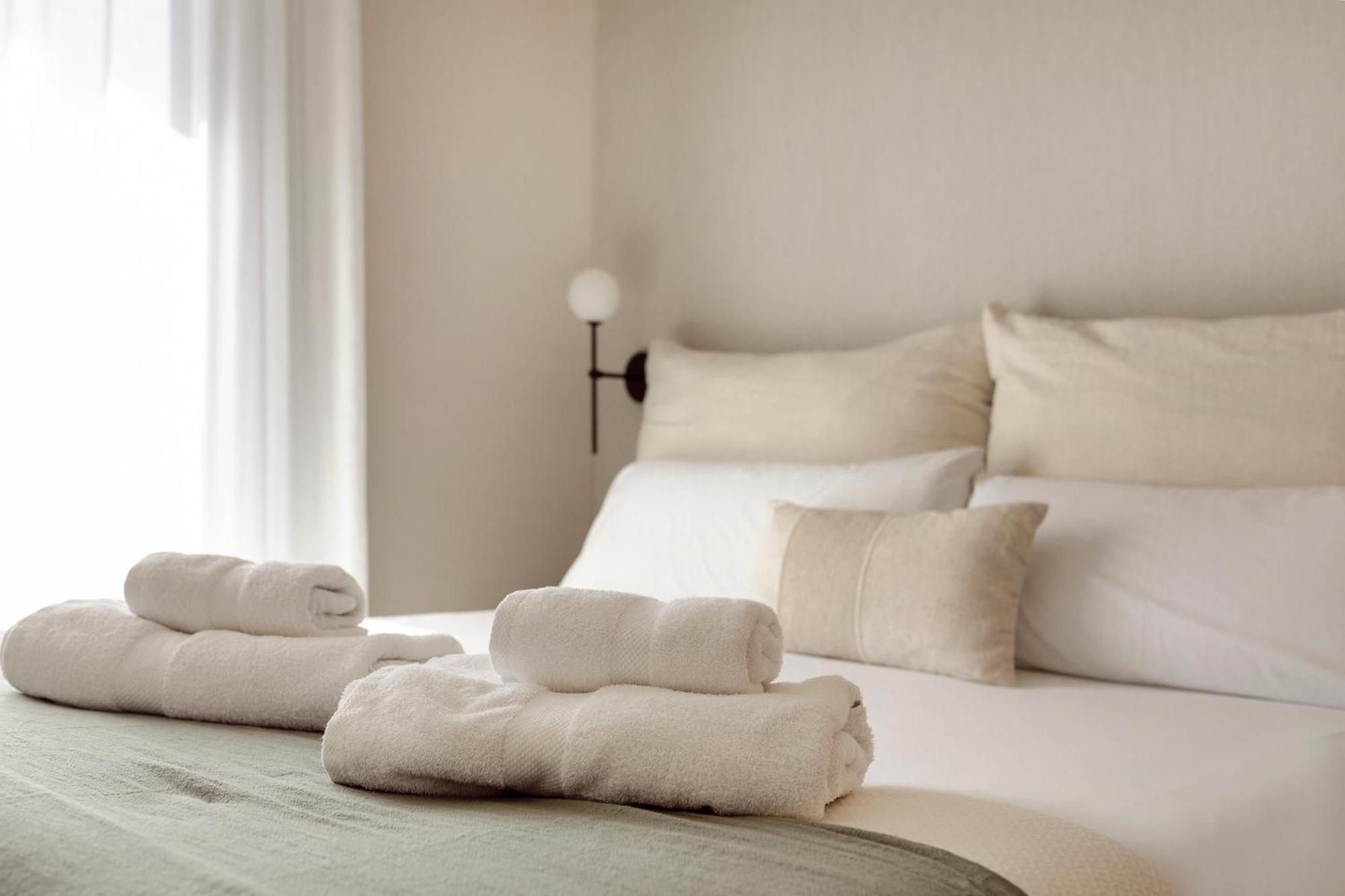 C211 Barcelona Apartments Екстер'єр фото