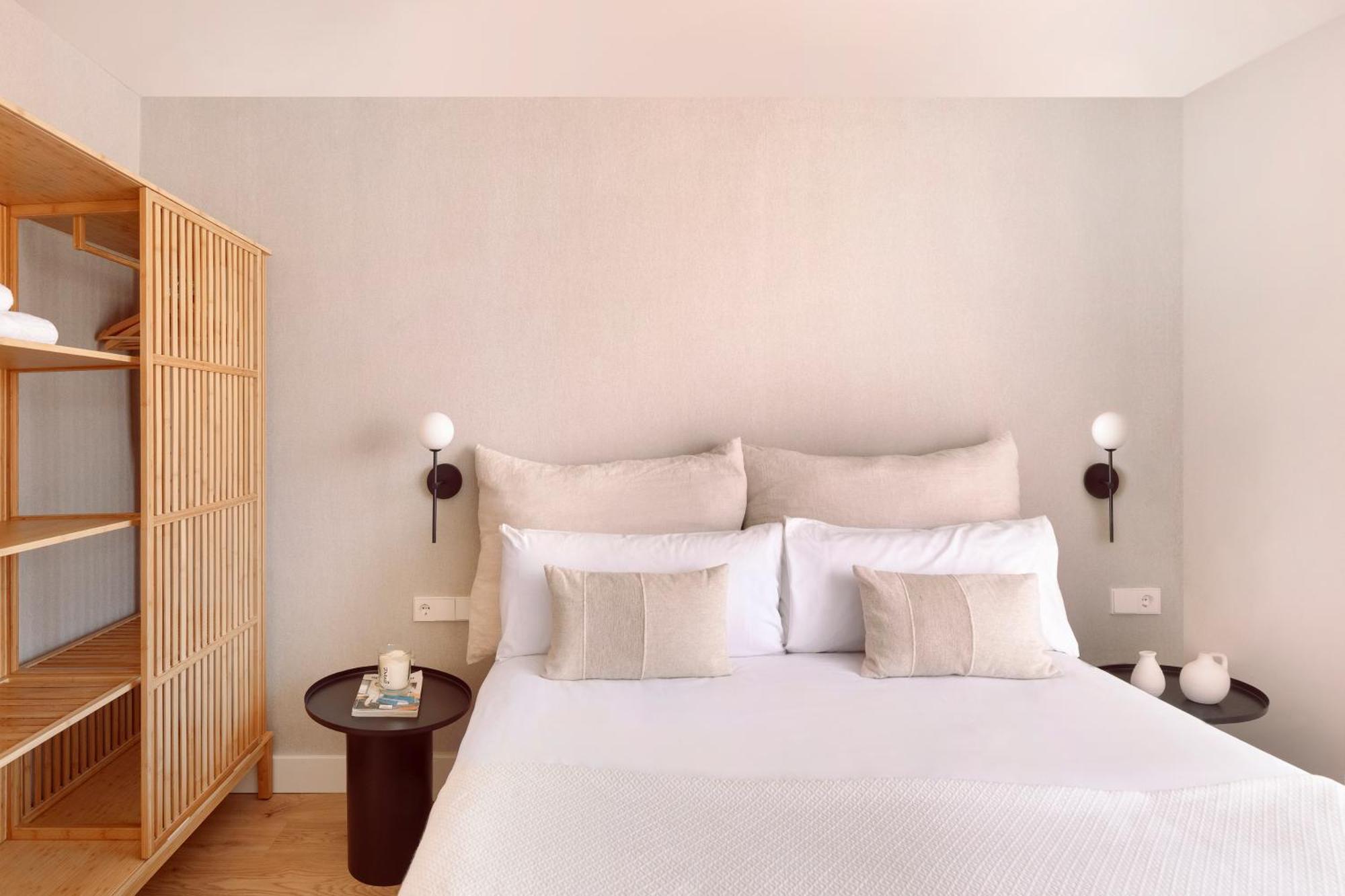 C211 Barcelona Apartments Екстер'єр фото