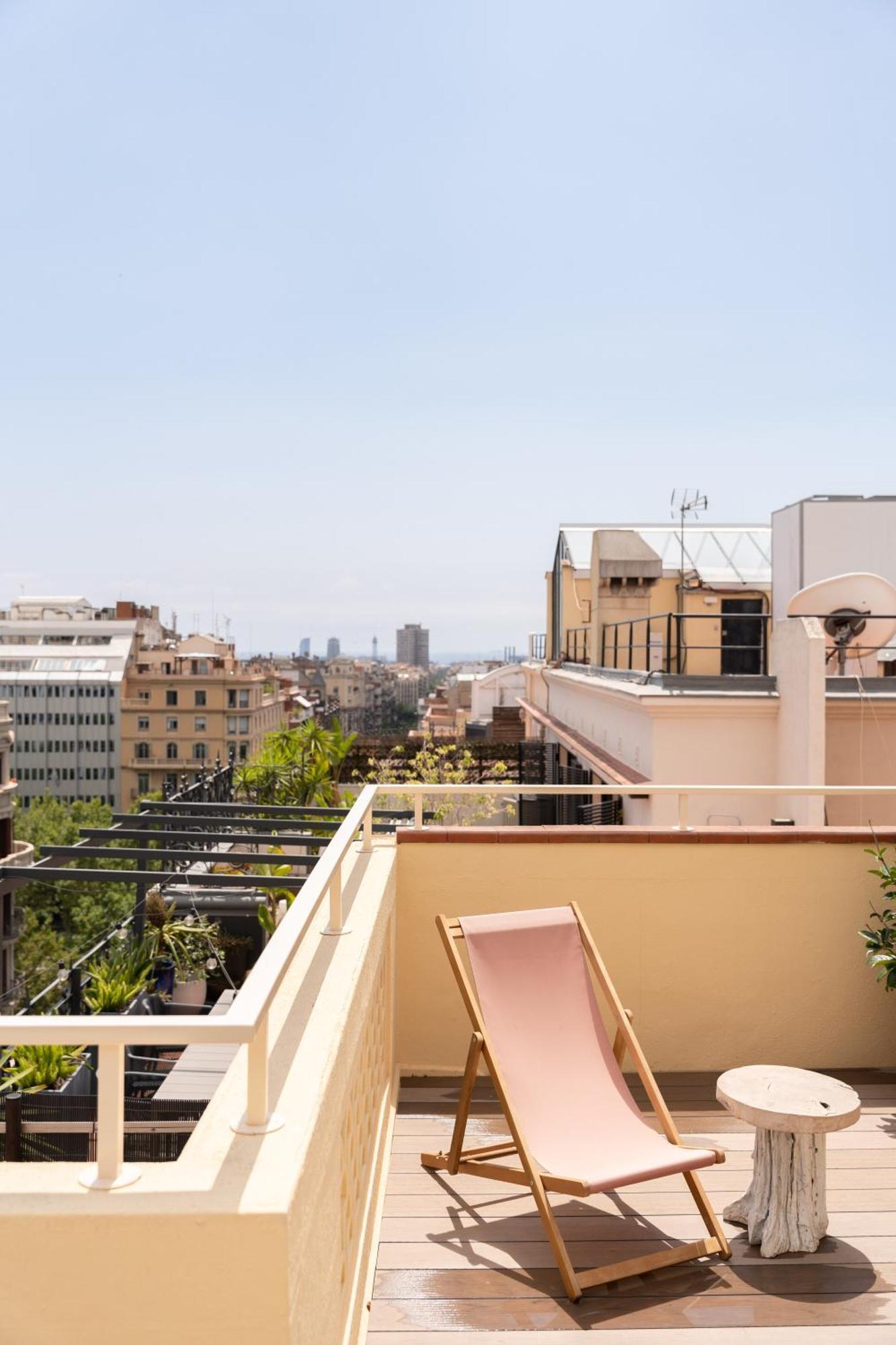 C211 Barcelona Apartments Екстер'єр фото