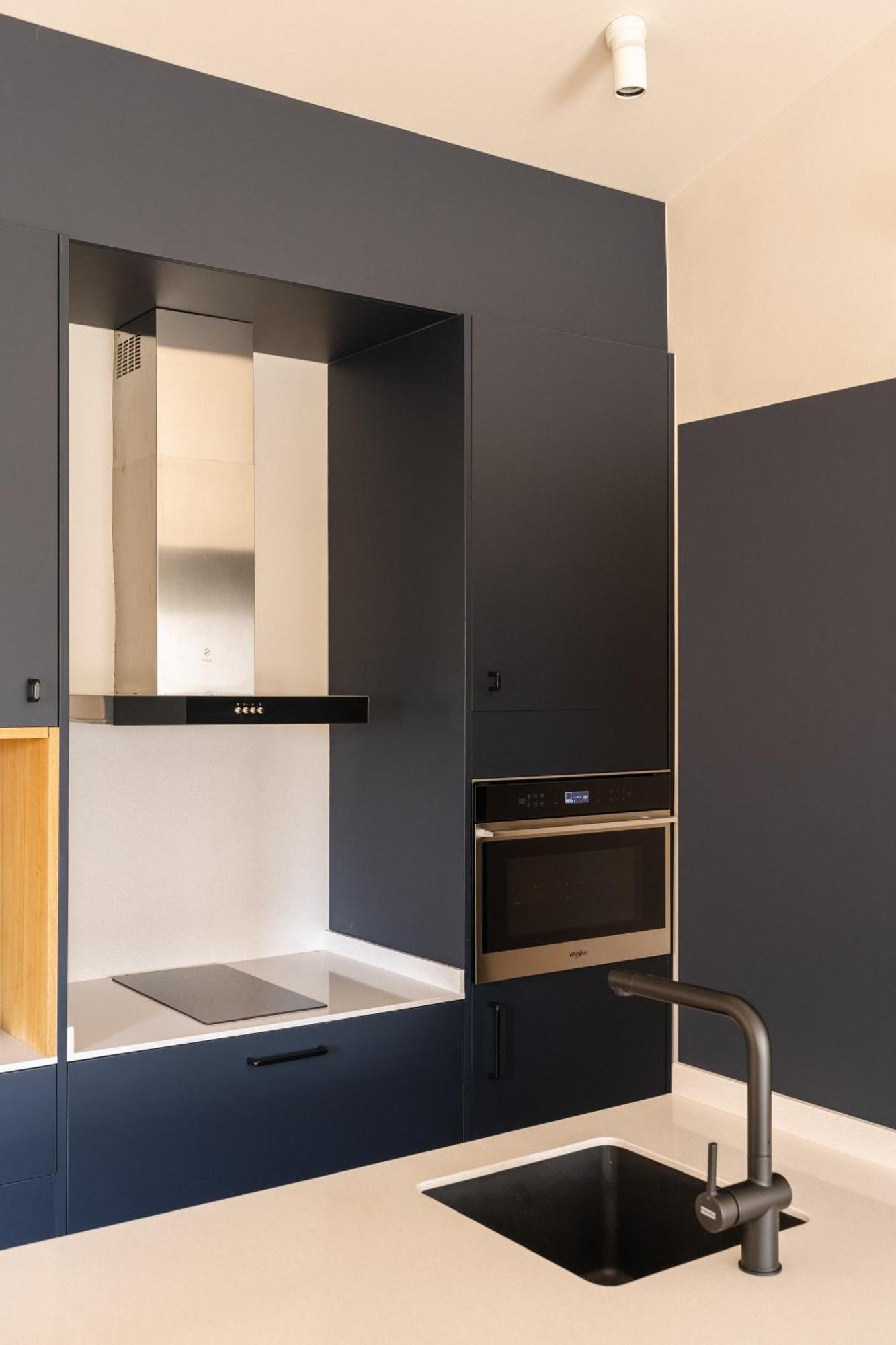 C211 Barcelona Apartments Екстер'єр фото