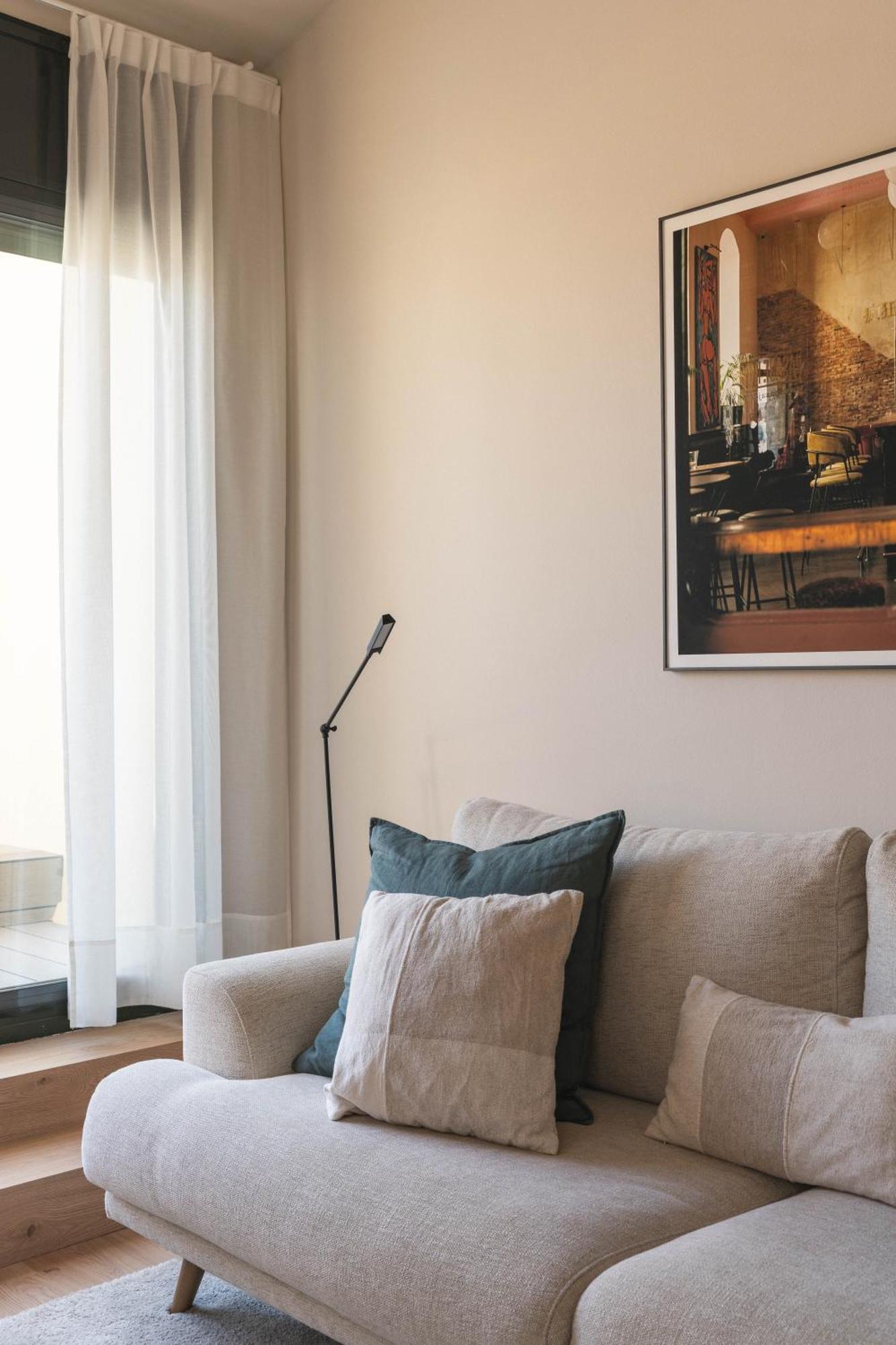C211 Barcelona Apartments Екстер'єр фото