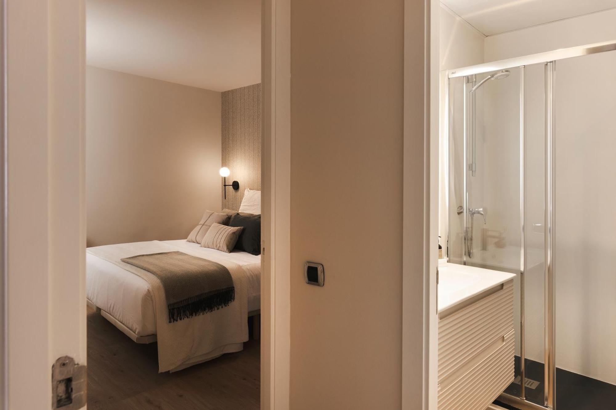C211 Barcelona Apartments Екстер'єр фото