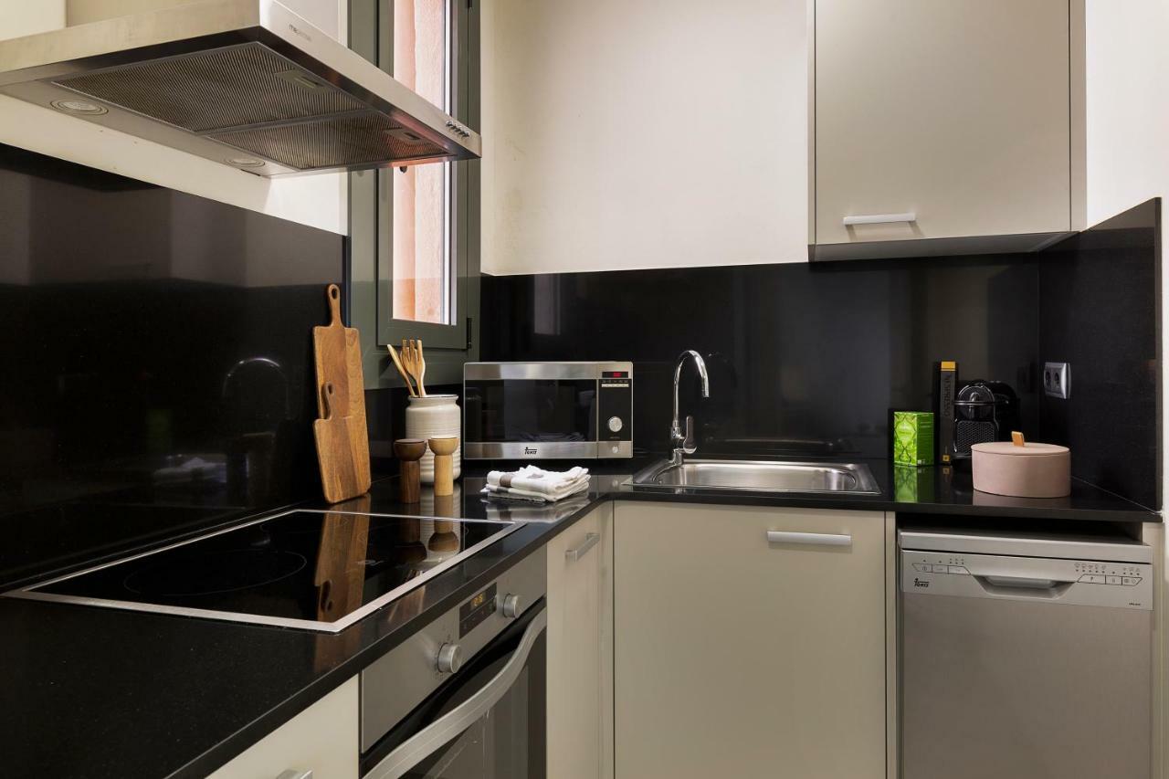 C211 Barcelona Apartments Екстер'єр фото