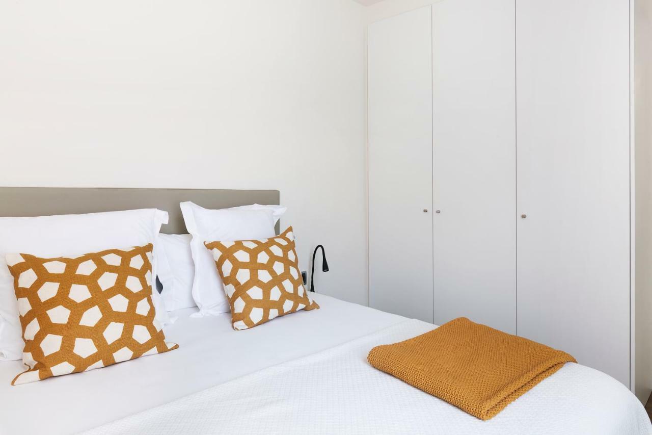 C211 Barcelona Apartments Екстер'єр фото