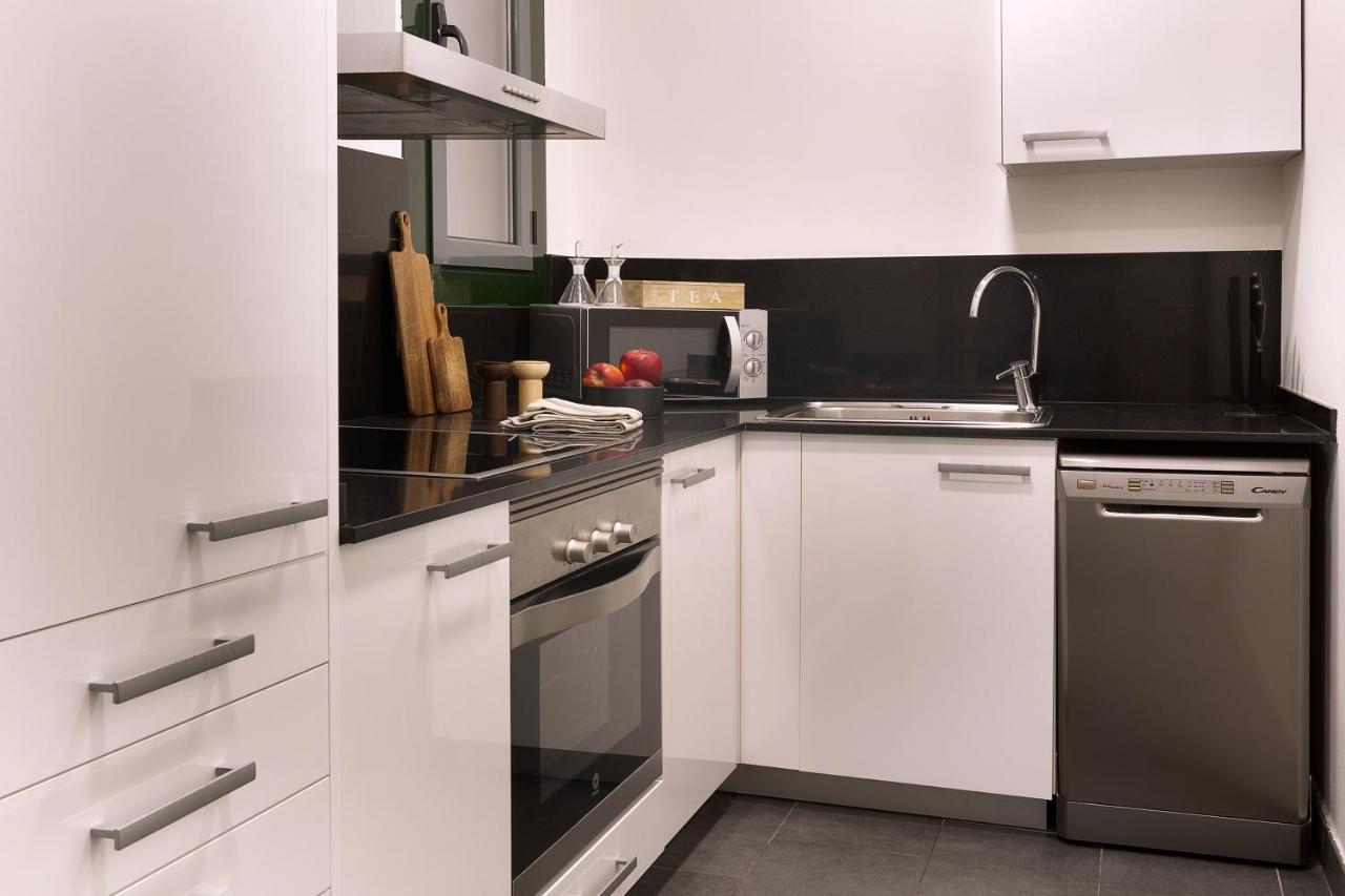 C211 Barcelona Apartments Екстер'єр фото