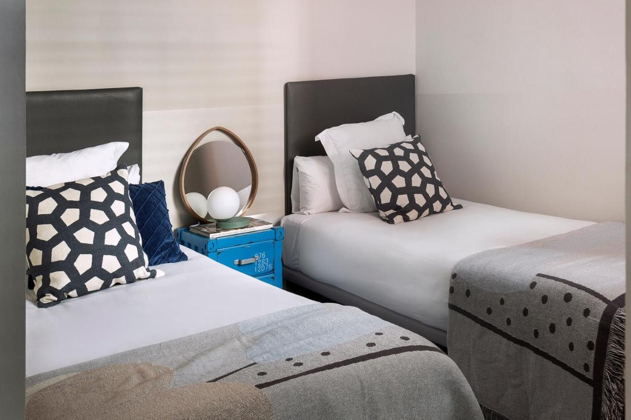 C211 Barcelona Apartments Екстер'єр фото